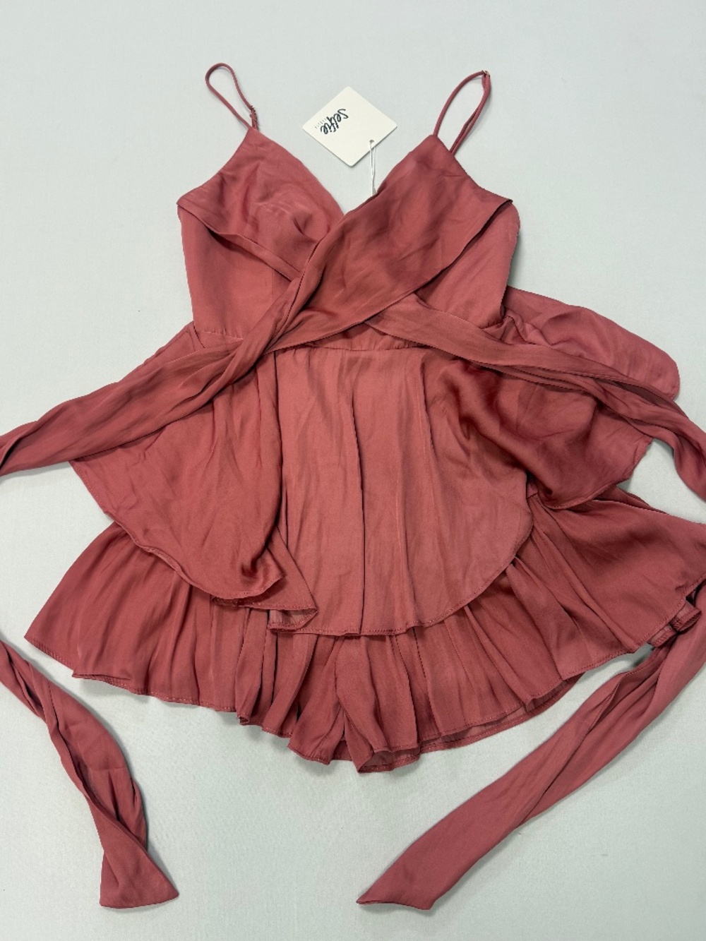 Selfie Leslie Rose Ruffle Wrap Romper NWT Womens Small